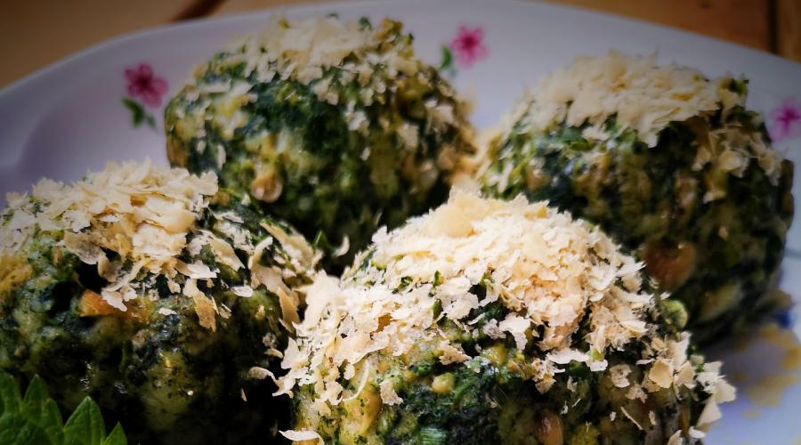 Bild zeigt: Brennnesselknödel in der Auflösung 900x500