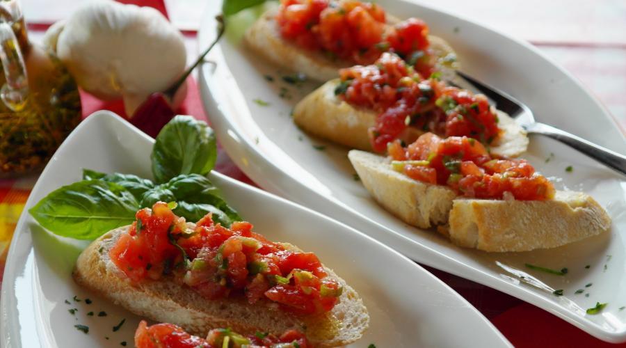 Bild zeigt: Bruschetta in der Auflösung 900x500