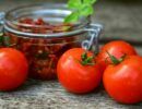 Bild zeigt: Getrocknete Tomaten in der Auflösung 900x500