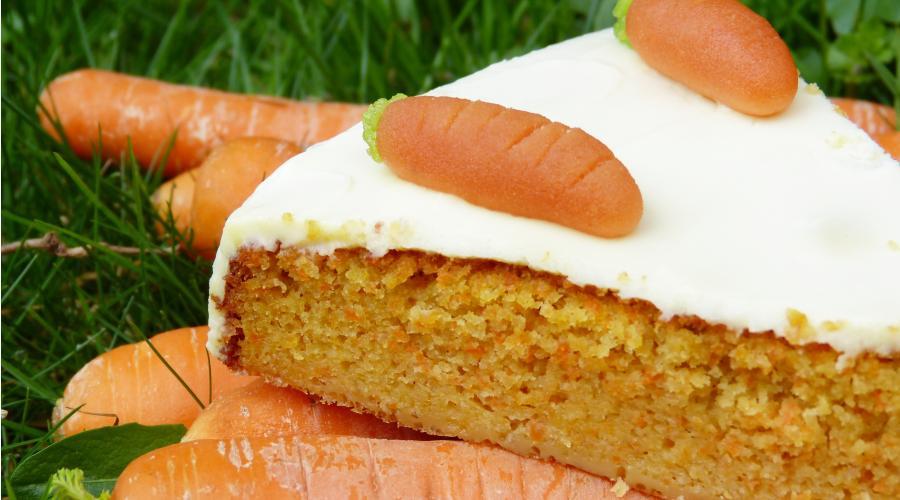 Bild zeigt: Karottenkuchen in der Auflösung 900x500