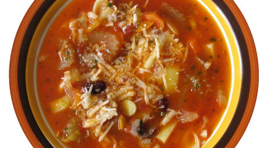 Bild zeigt: Minestrone in der Auflösung 900x500