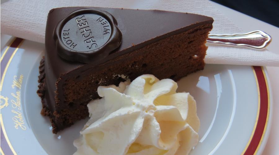 Bild zeigt: Sachertorte in der Auflösung 900x500