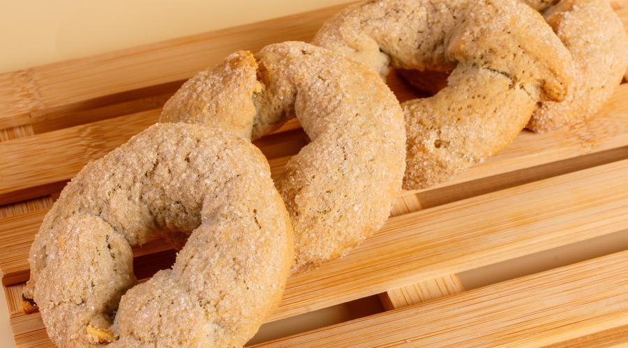 Zu sehen ist das Beitragsbild zum Thema: Knabbergebäck Taralli in der Auflösung 900x500