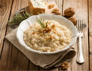 Zu sehen ist das Beitragsbild zum Thema: Risotto mit Gorgonzola und Walnüssen in der Auflösung 320x247