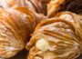 Zu sehen ist das Beitragsbild zum Thema: Sfogliatelle - Süße Köstlichkeit in der Auflösung 900x500