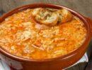 Zu sehen ist das Beitragsbild zum Thema: Sopa de Ajo - Spanische Knoblauchsuppe in der Auflösung 900x500