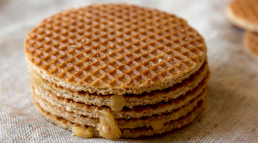 Zu sehen ist das Beitragsbild zum Thema: Stroopwafeln, eine holländische Köstlichkeit in der Auflösung 900x500