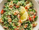 Zu sehen ist das Beitragsbild zum Thema: Tabouleh - erfrischender Petersiliensalat in der Auflösung 900x500